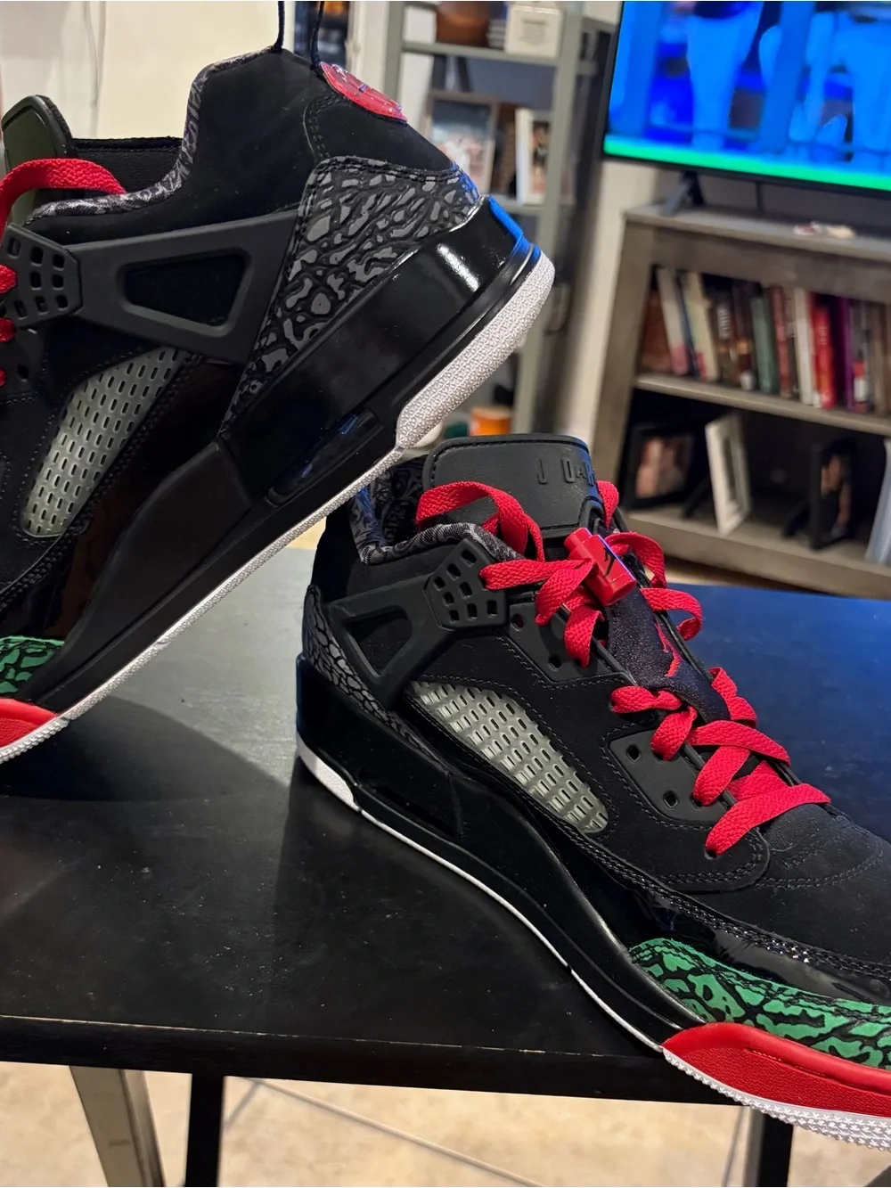Nike Jordan Spizike “black varsity red”featuring unique circular patches on heal